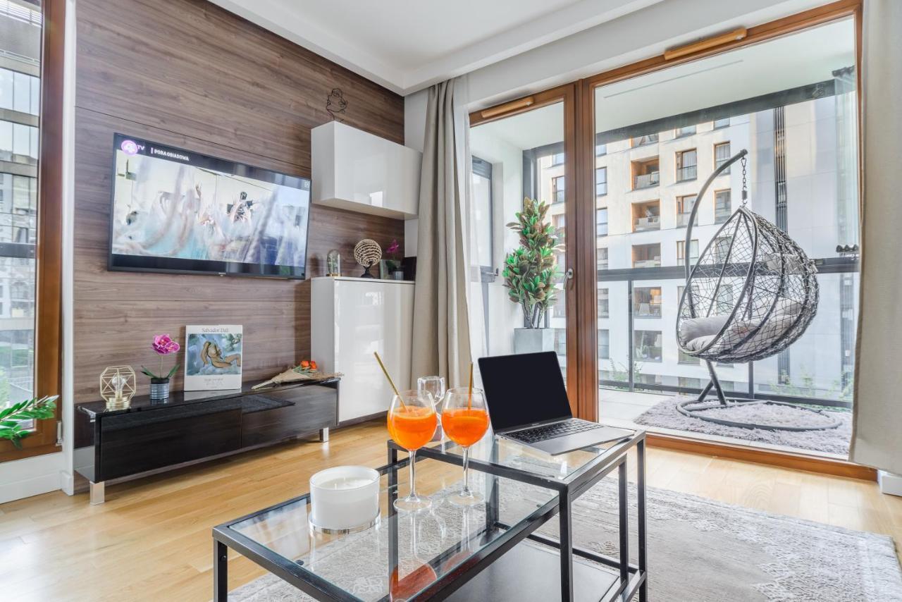 Modern Apartments With Access To The Pool Near Rondo Daszynskiego Station Varsavia Esterno foto