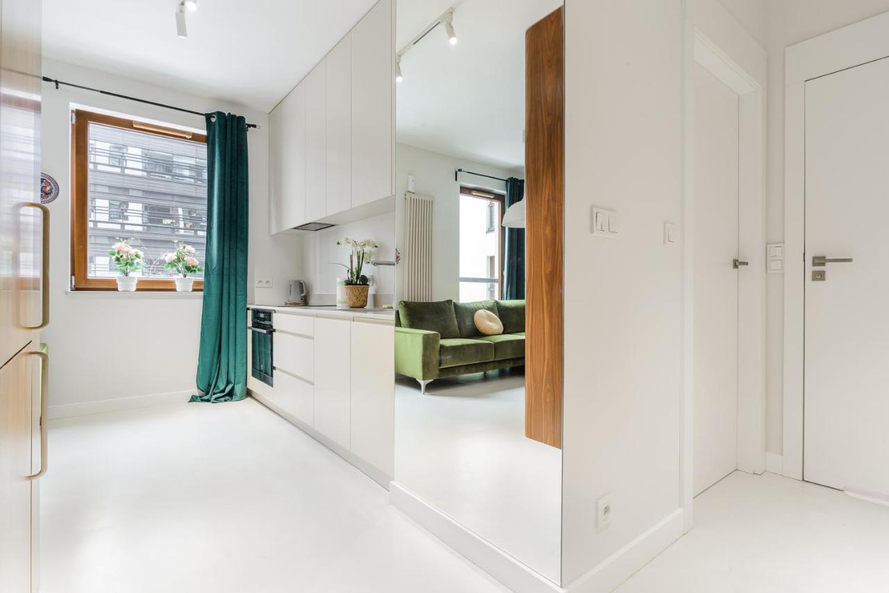 Modern Apartments With Access To The Pool Near Rondo Daszynskiego Station Varsavia Esterno foto