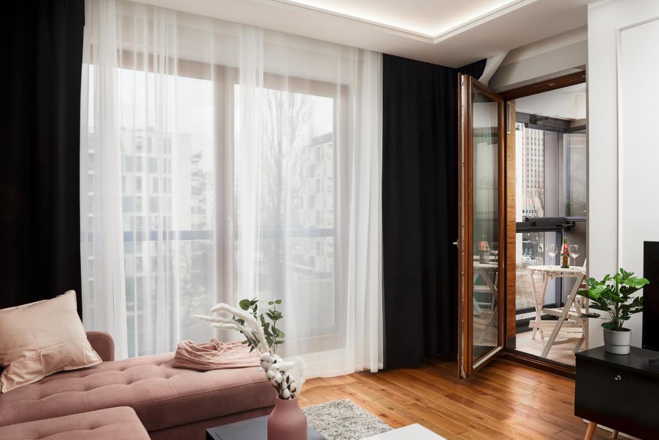 Modern Apartments With Access To The Pool Near Rondo Daszynskiego Station Varsavia Esterno foto